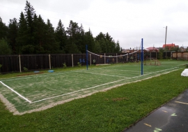 Село Нижняя Синячиха, волейбольная и футбольная площадки в детском саду