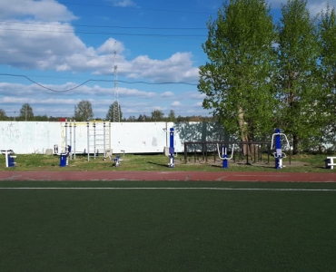 Среднеуральск, уличные тренажеры для школы_3